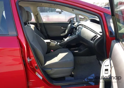 2013 Toyota Prius Three z USA, uszkodzony, nr VIN JTDKN3DU9D5668056